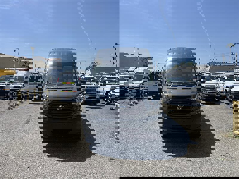 Used 2019 Ford Transit 250 148 High Roof Extended RWD image 5