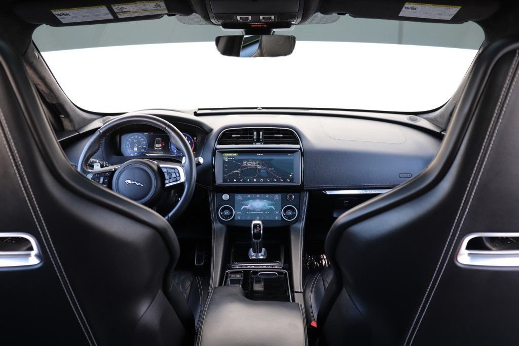 Used 2020 Jaguar F-PACE SVR AWD/4WD image 36