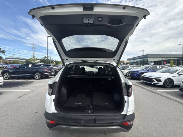 Used 2024 Hyundai Tucson Limited AWD/4WD image 23
