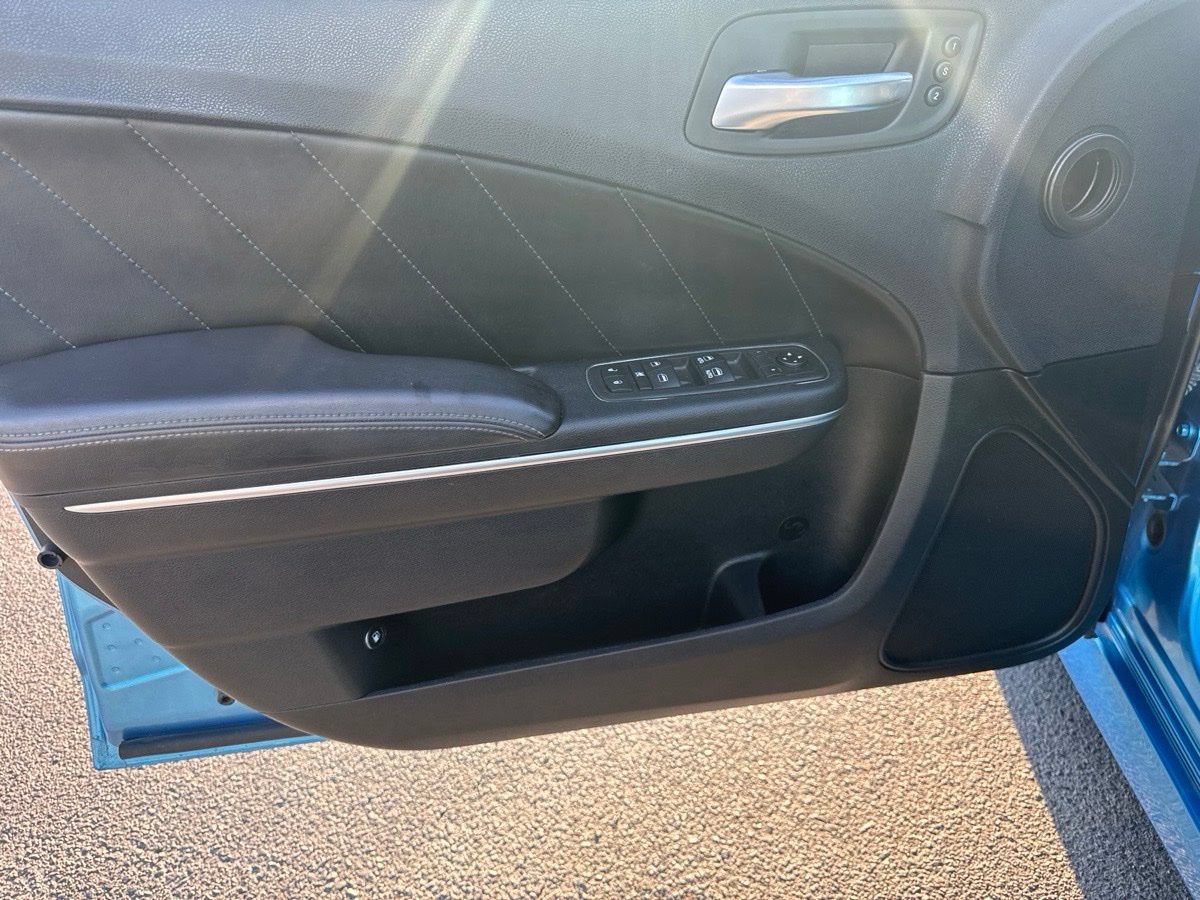 Used 2018 Dodge Charger R/T Scat Pack RWD image 13