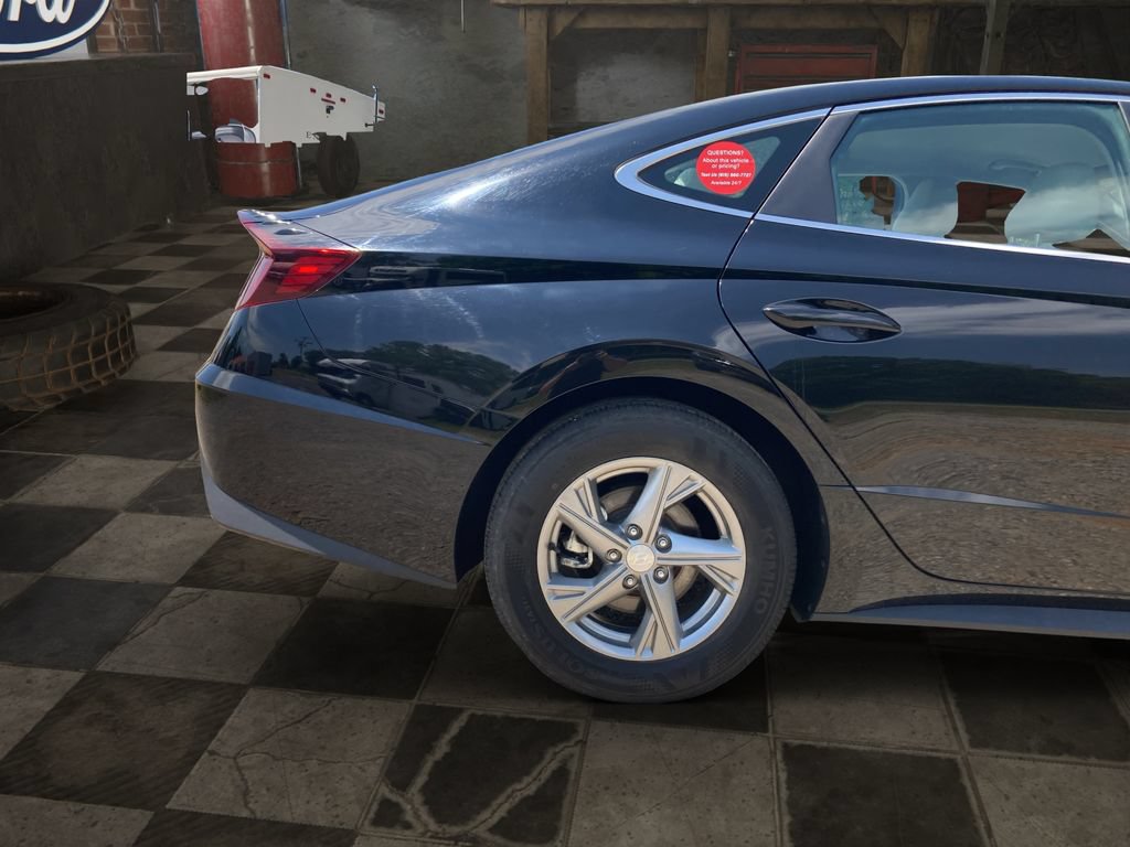 Used 2023 Hyundai Sonata SE FWD image 8