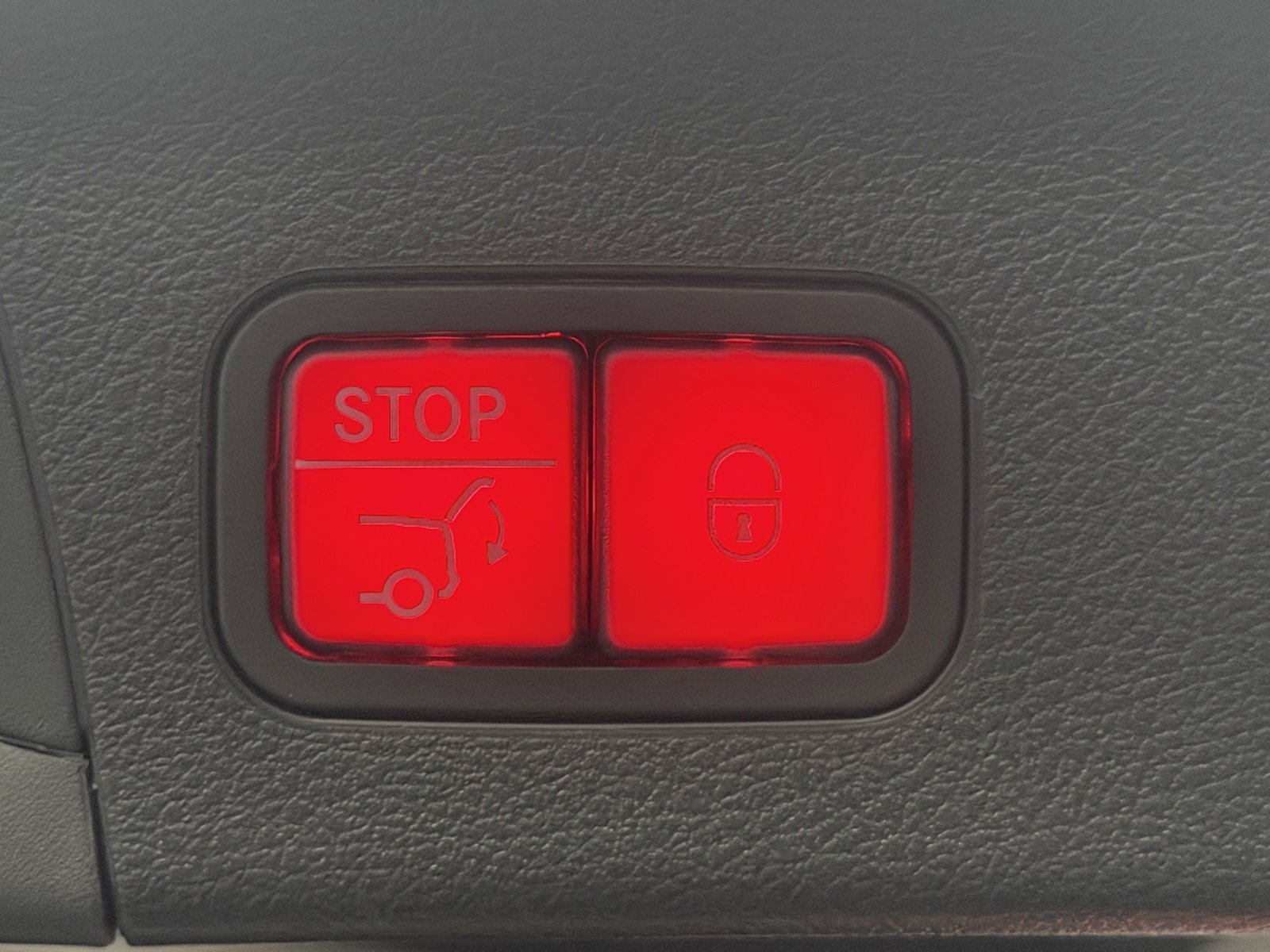 Used 2024 Mercedes-Benz GLS 450 4MATIC image 16