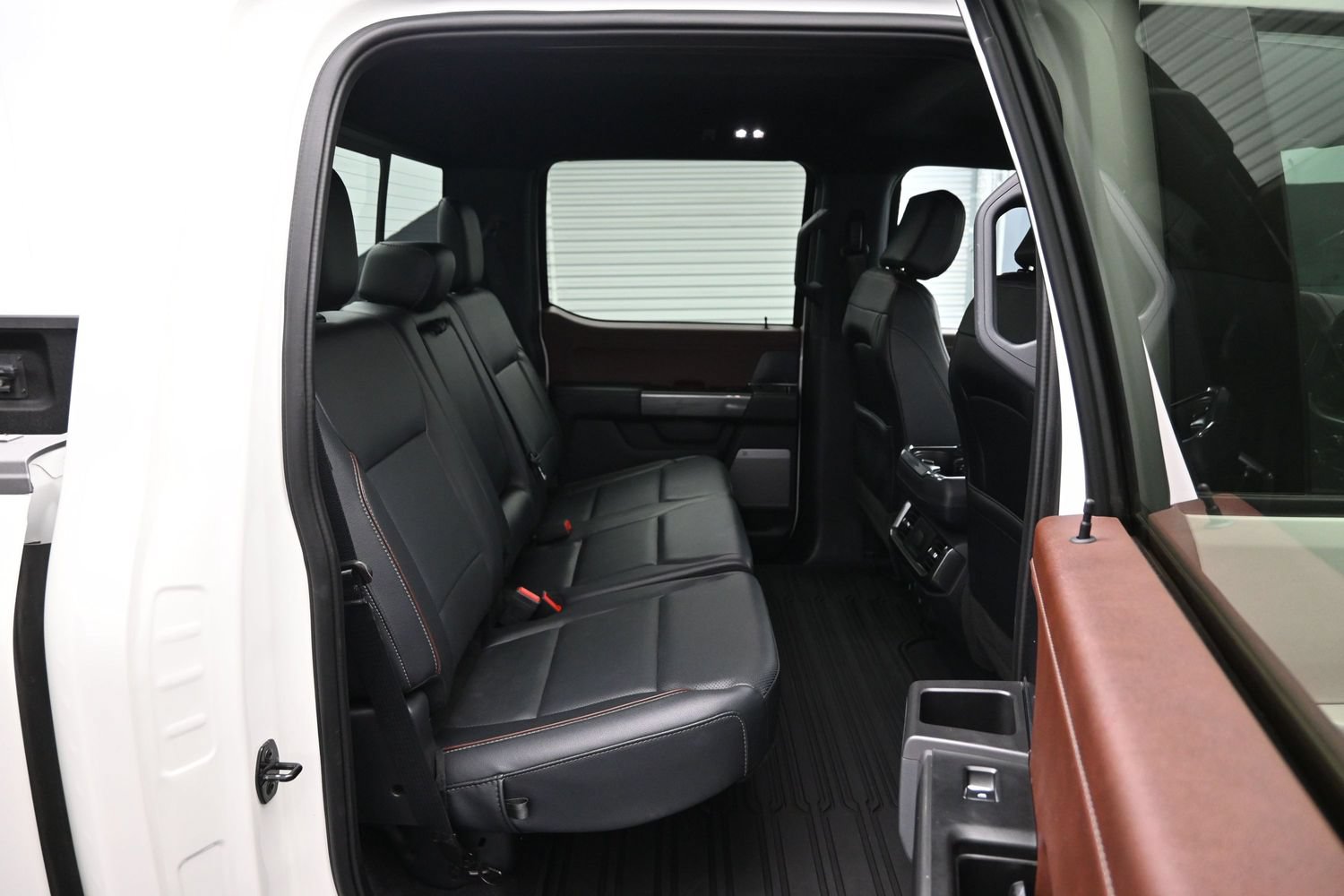 Used 2023 Ford F150 Lariat w/ Max Trailer Tow Package AWD/4WD image 12
