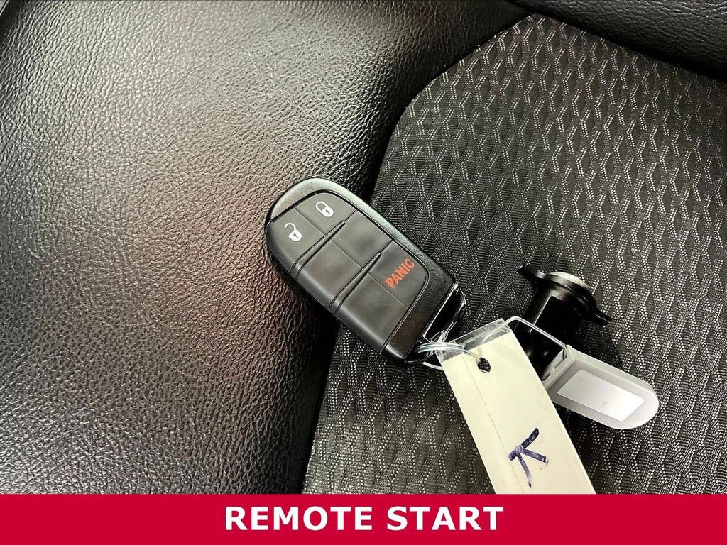 Used 2022 Jeep Compass Latitude AWD/4WD image 30