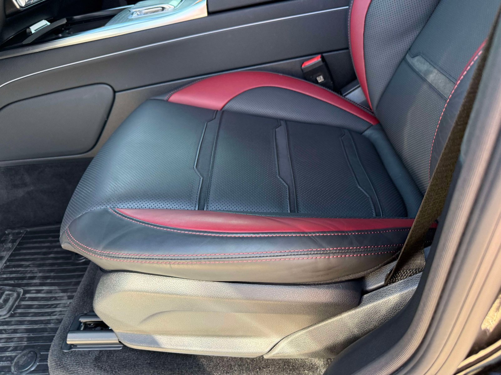 Used 2025 Mercedes-Benz G 63 AMG 4MATIC image 19