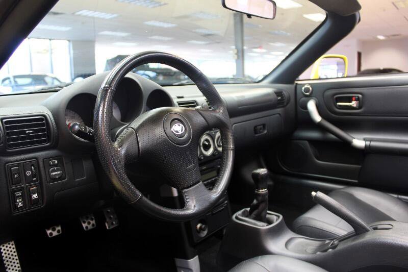 Used 2004 Toyota MR2 image 24
