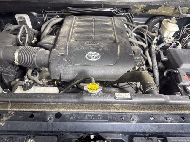 Used 2016 Toyota Tundra Limited w/ Limited Premium Package AWD/4WD image 9