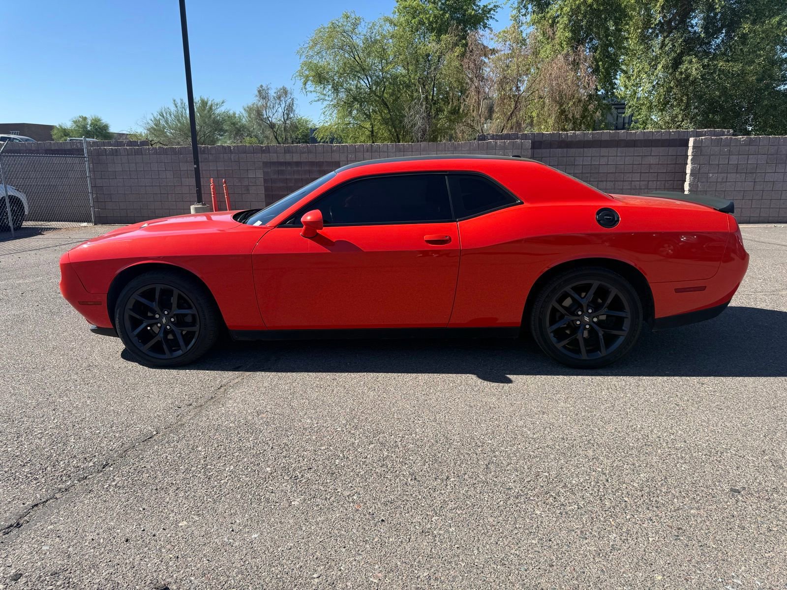 Used 2020 Dodge Challenger SXT w/ Blacktop Package RWD image 7