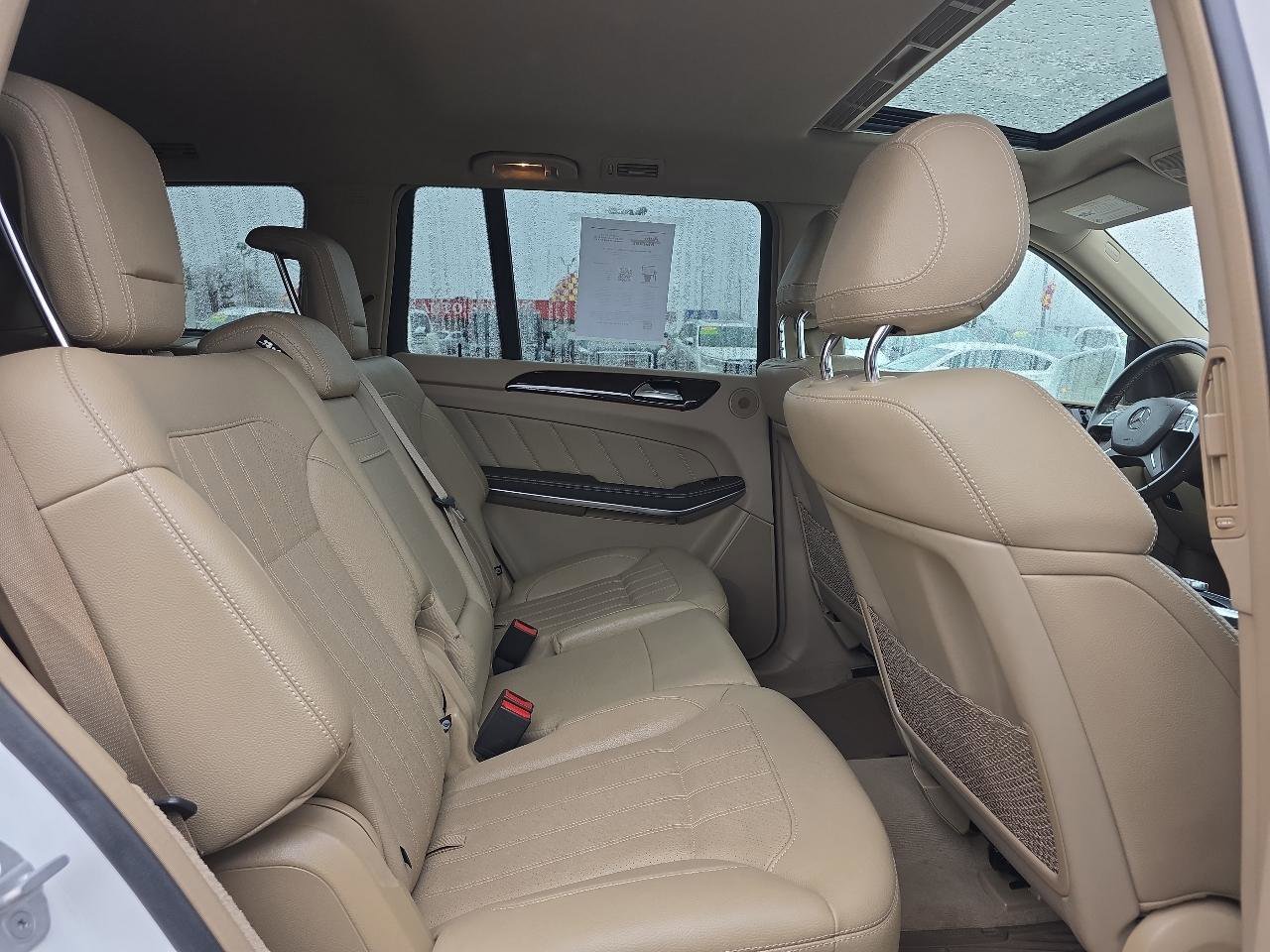 Used 2014 Mercedes-Benz GL 450 4MATIC 4dr GL 450 image 24