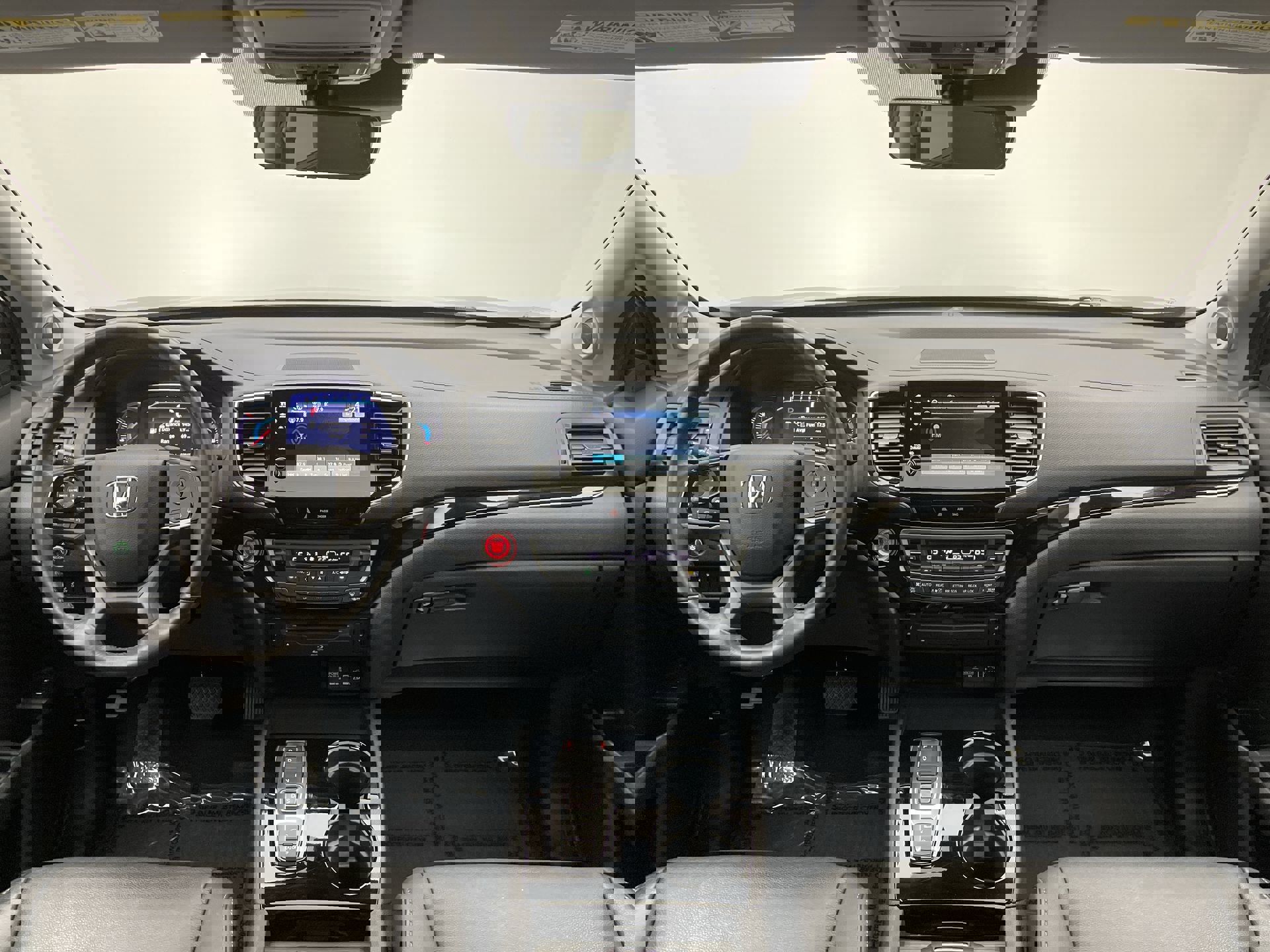 Used 2021 Honda Pilot Touring image 14