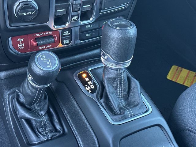 New 2026 Jeep Gladiator Rubicon w/ Technology Group image 27