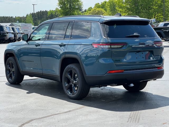 New 2026 Jeep Grand Cherokee L Limited w/ Limited Altitude Package AWD/4WD image 10