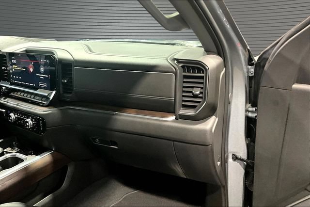 Used 2023 GMC Sierra 1500 SLT w/ SLT Premium Plus Package AWD/4WD image 26