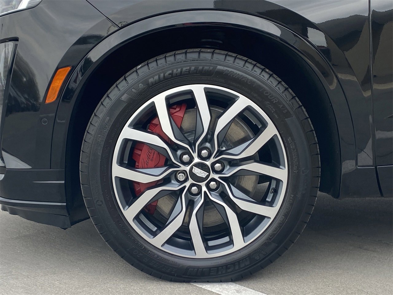 Certified 2024 Cadillac XT6 Sport w/ Platinum Package image 10