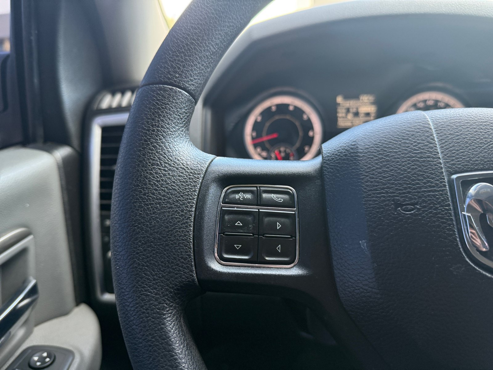 Used 2019 RAM 1500 Warlock AWD/4WD image 19