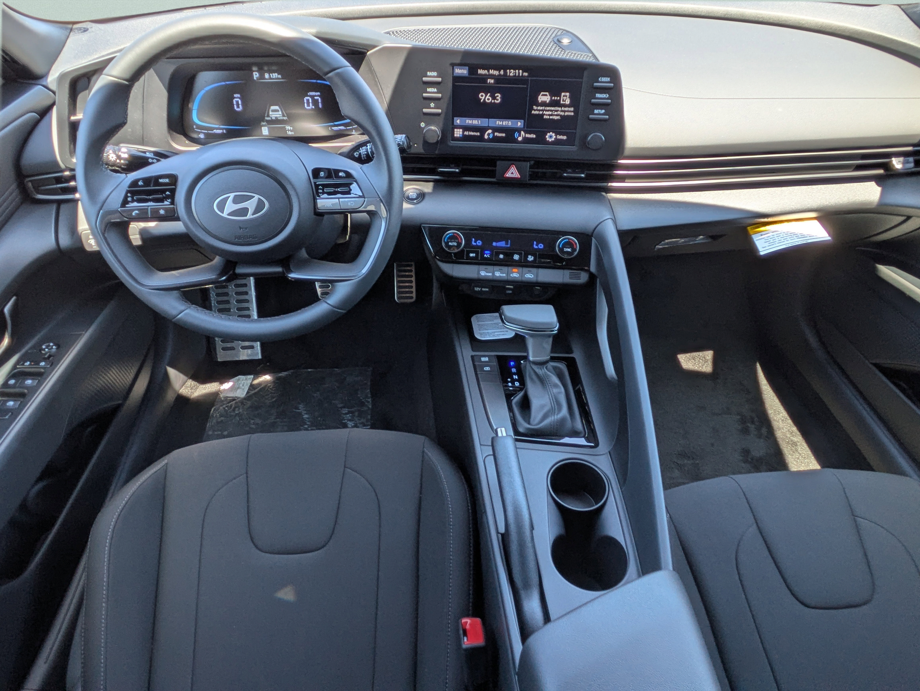 New 2026 Hyundai Elantra Sport FWD image 13