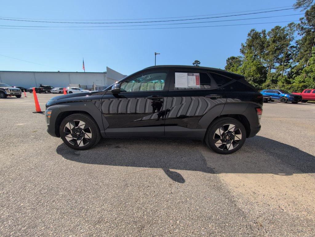 Used 2025 Hyundai Kona SEL FWD image 8