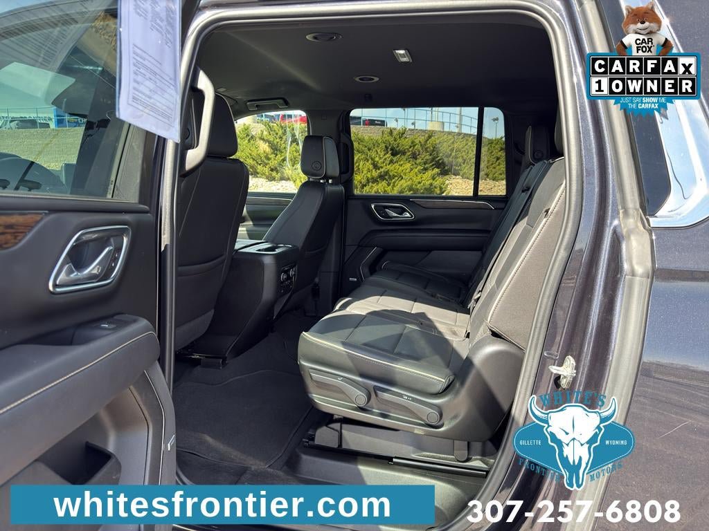 Used 2024 Chevrolet Suburban Premier AWD/4WD image 17