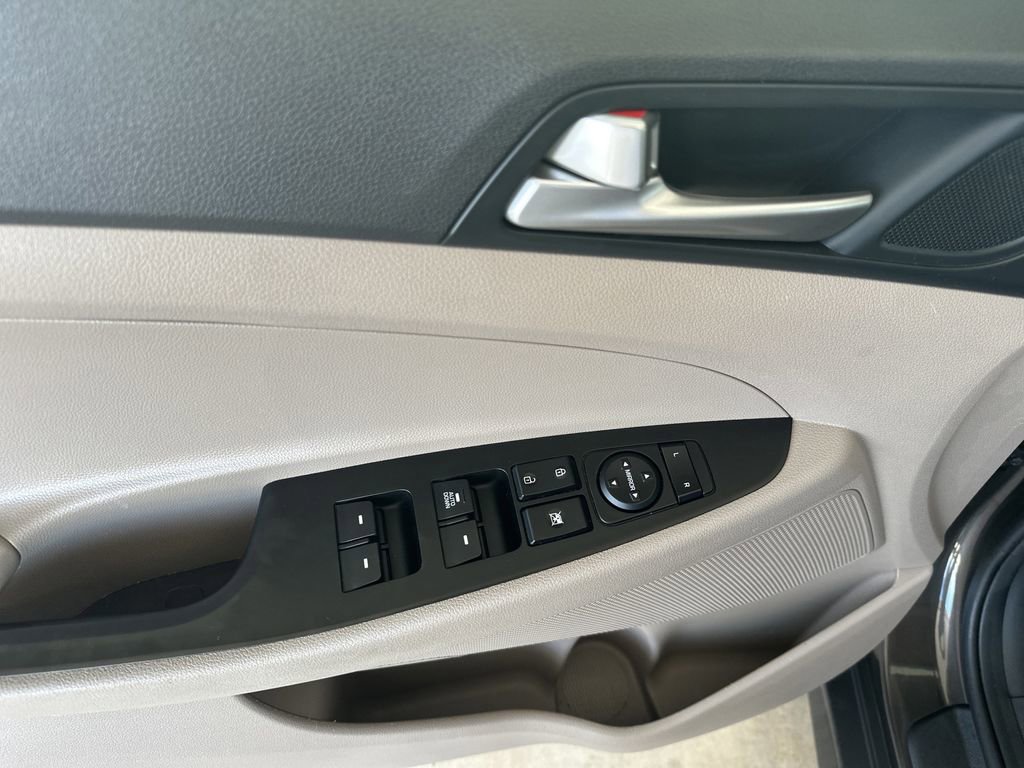 Used 2019 Hyundai Tucson SE FWD image 12