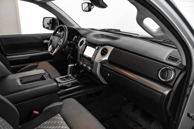Used 2019 Toyota Tundra SR5 w/ SR5 Upgrade Package AWD/4WD image 12