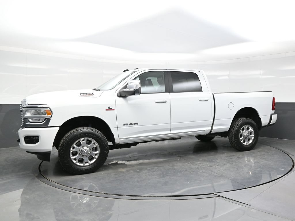 Used 2023 RAM 2500 Laramie AWD/4WD image 3