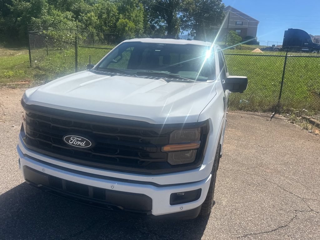 Used 2024 Ford F150 XLT w/ Equipment Group 302A MID RWD image 3