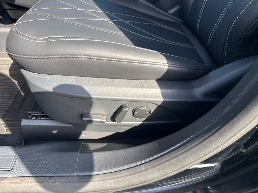 Used 2025 Ford Mustang Mach-E Select w/ Comfort Package Lite image 29