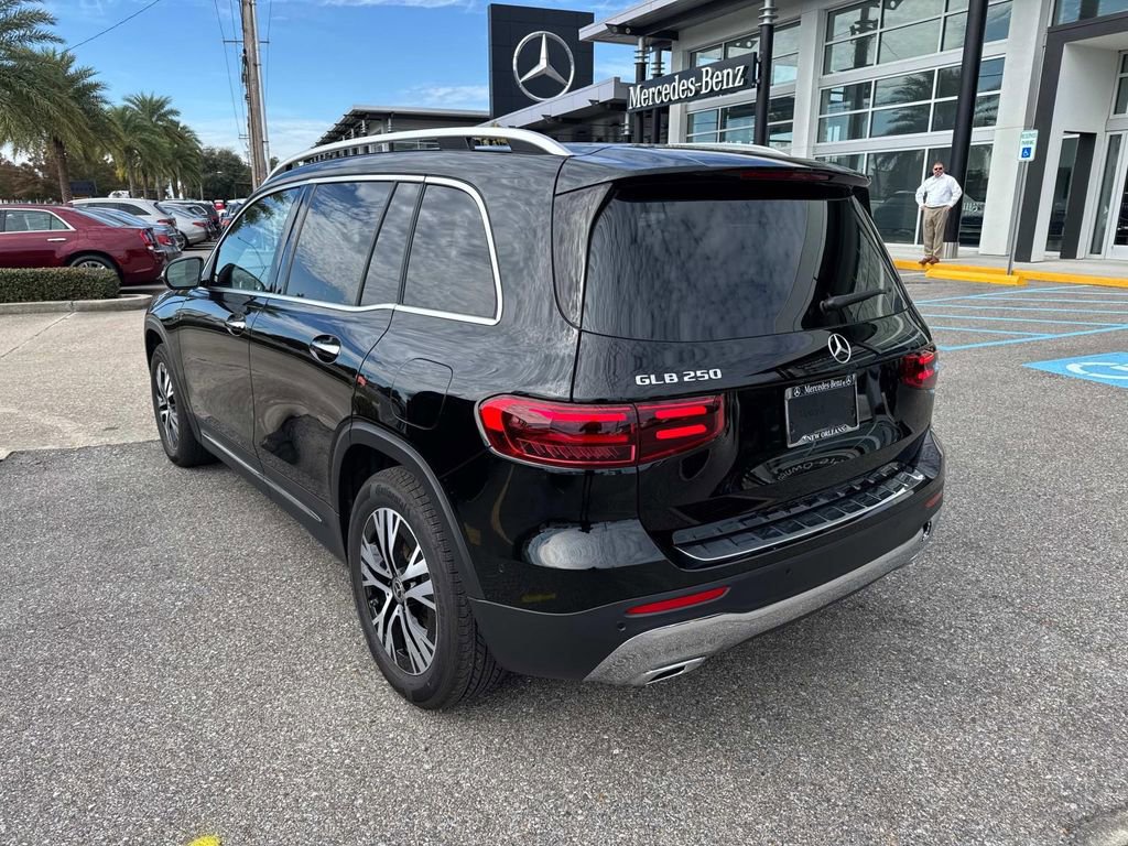Used 2024 Mercedes-Benz GLB 250 image 5