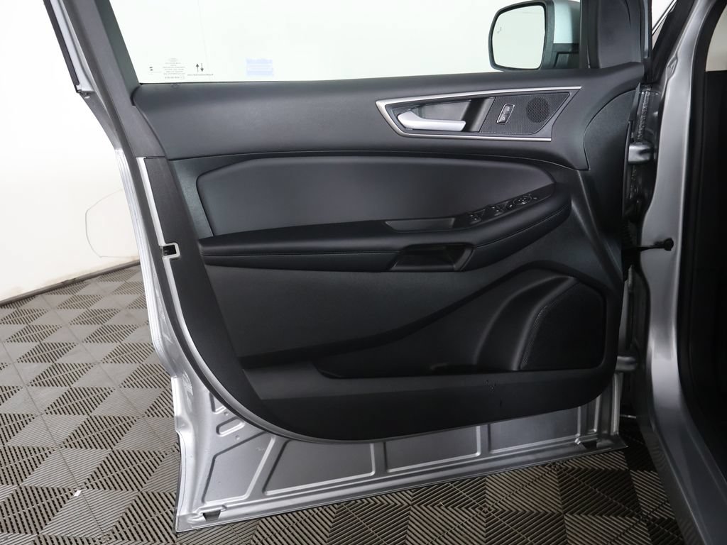 Used 2023 Ford Edge SEL w/ Convenience Package AWD/4WD image 22