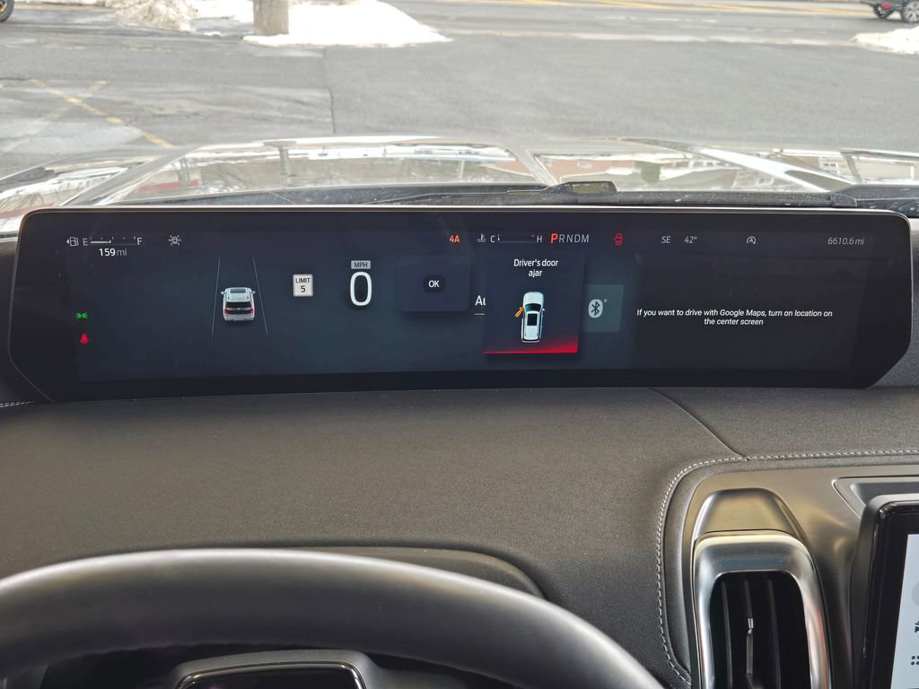 Used 2025 Ford Expedition Platinum w/ Driver's Package image 16