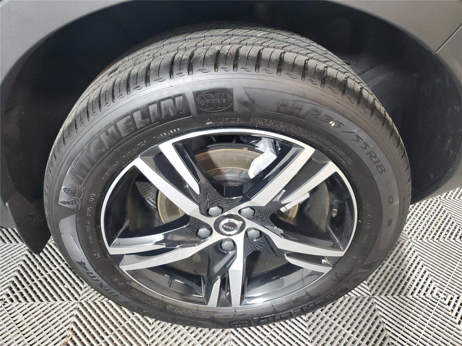 Certified 2026 Volvo XC40 B5 Core AWD/4WD image 11
