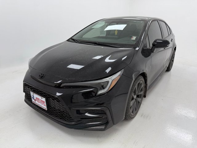 Used 2023 Toyota Corolla SE image 4