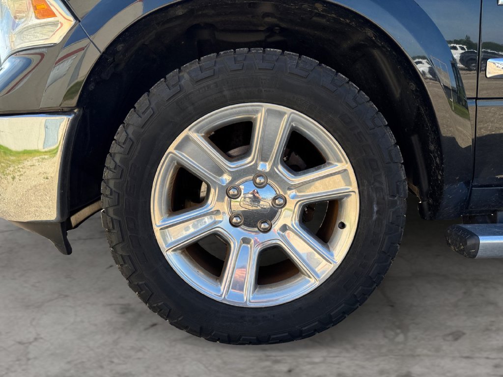 Used 2015 RAM 1500 Limited AWD/4WD image 9