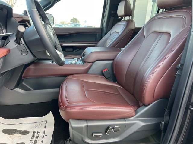 Used 2023 Ford Expedition Limited image 24