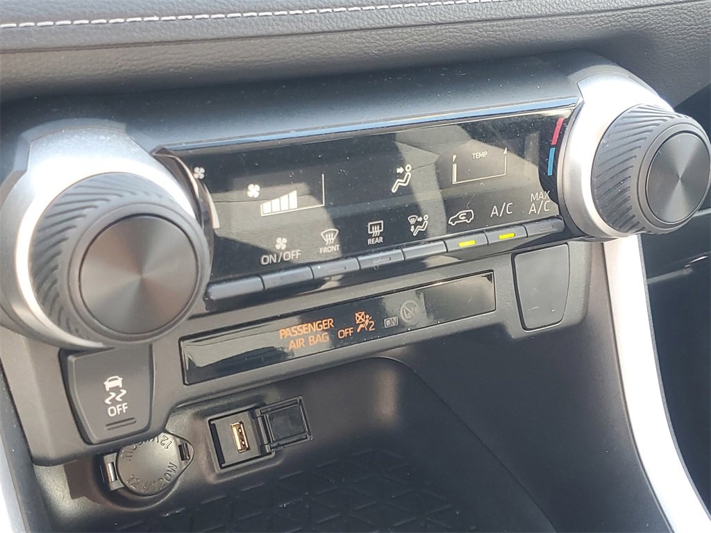 Certified 2022 Toyota RAV4 LE image 28