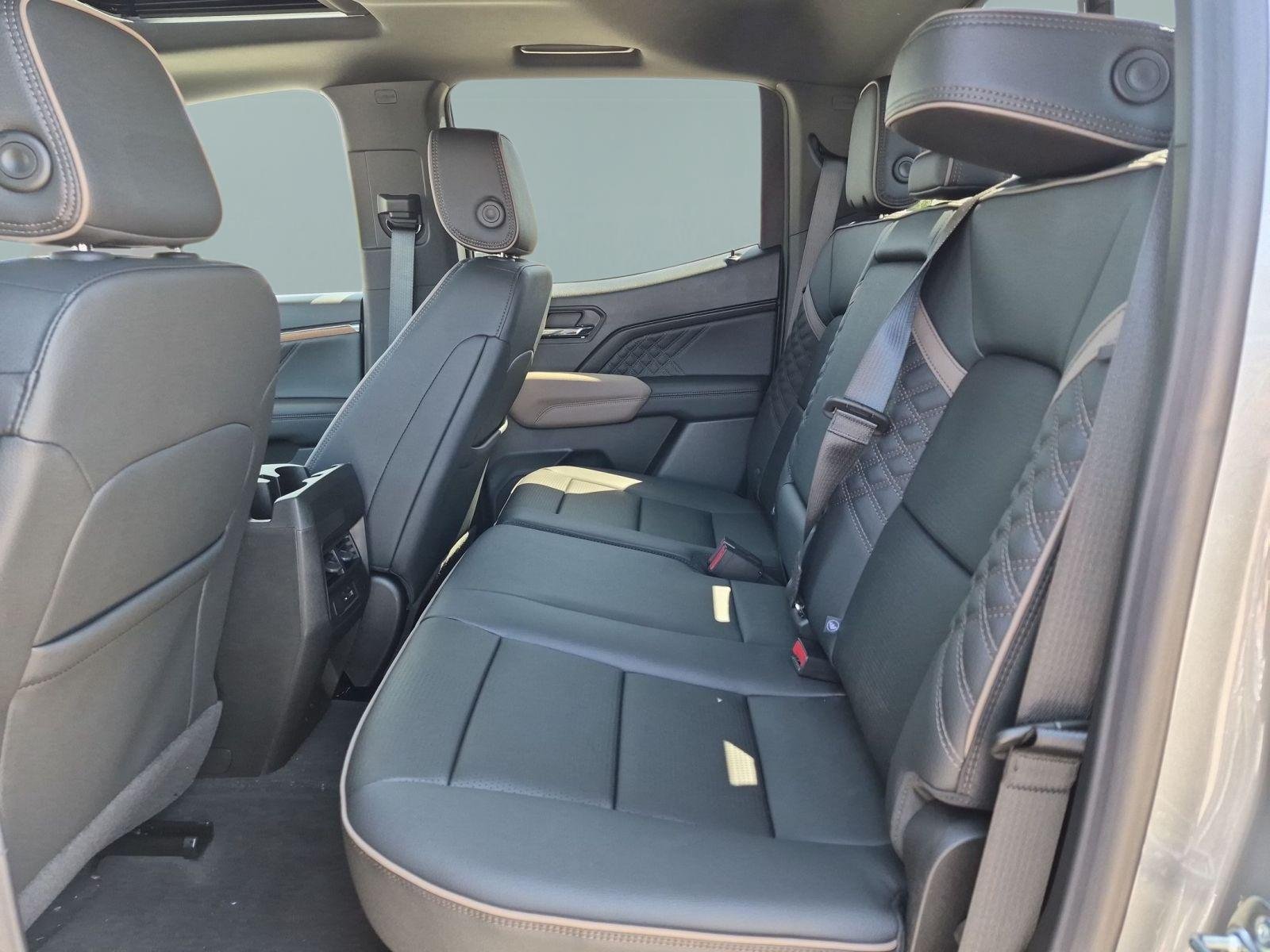New 2026 GMC Canyon Denali AWD/4WD image 25