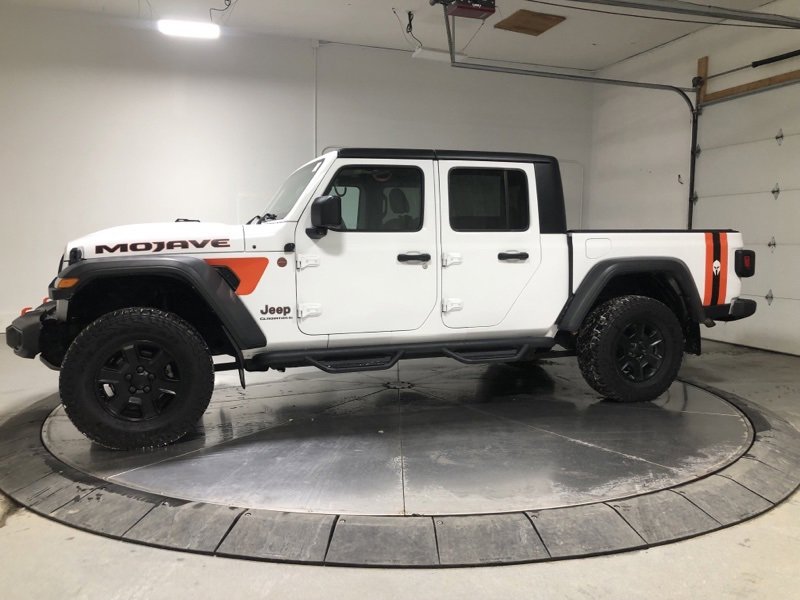 Used 2023 Jeep Gladiator Mojave w/ Cold Weather Group image 4