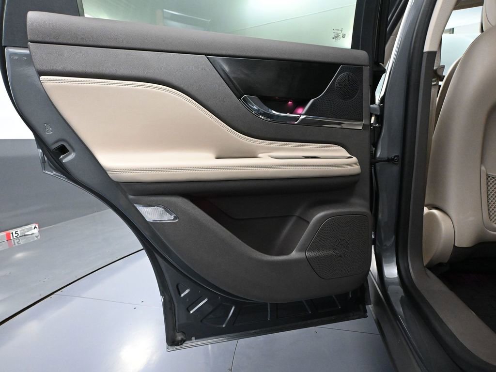 Used 2024 Lincoln Corsair Reserve w/ Towing Package image 36