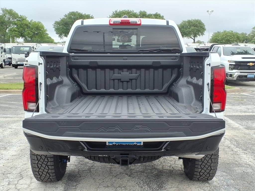 New 2026 Chevrolet Colorado ZR2 image 10