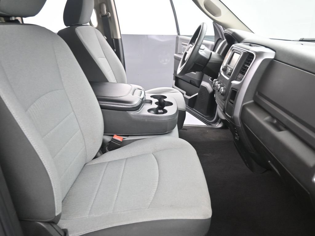 Used 2024 RAM 1500 Classic SLT image 27