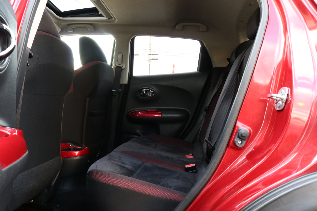 Used 2015 Nissan Juke SV w/ Cold Weather Package image 31