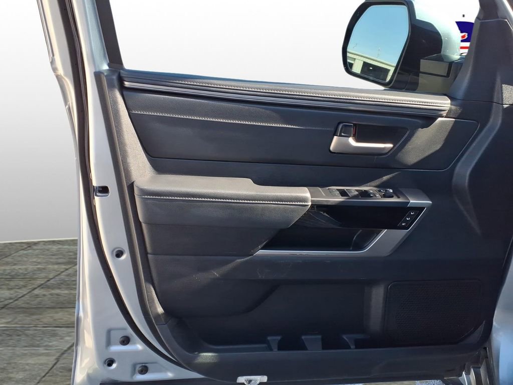 Used 2023 Toyota Tundra Limited w/ Power Package image 10