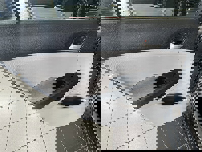 Used 2012 Honda Accord LX image 24