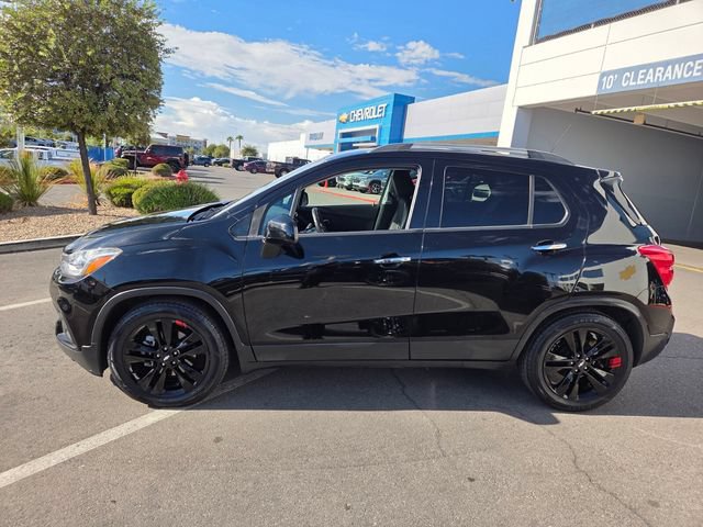 Certified 2018 Chevrolet Trax LT w/ Redline Edition FWD image 3