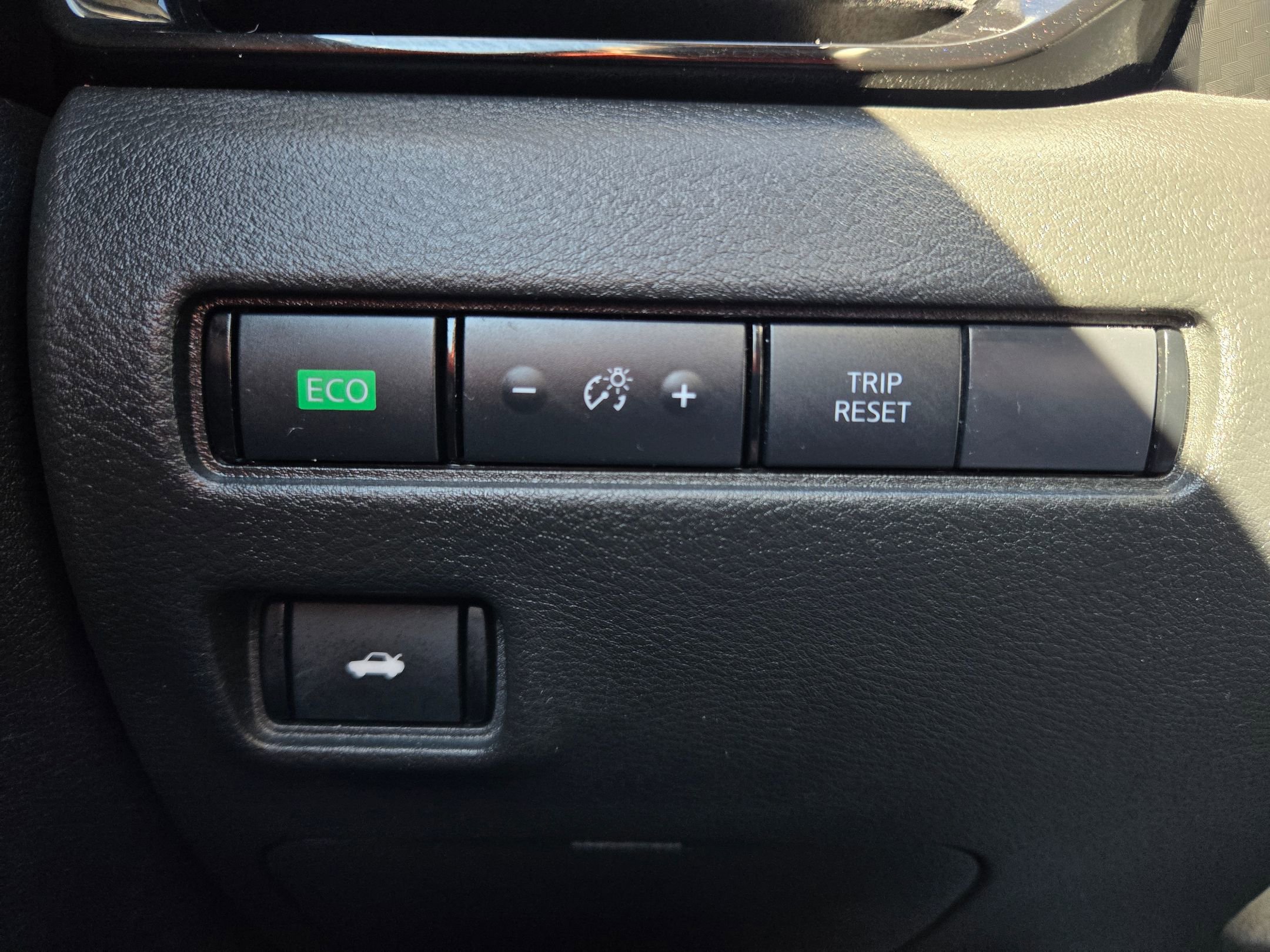 Used 2024 Nissan Sentra SV image 26