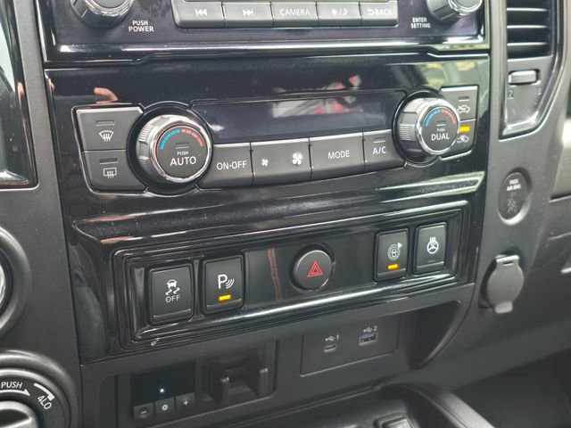 Used 2022 Nissan Titan PRO-4X w/ Pro-4x Convenience Package AWD/4WD image 28