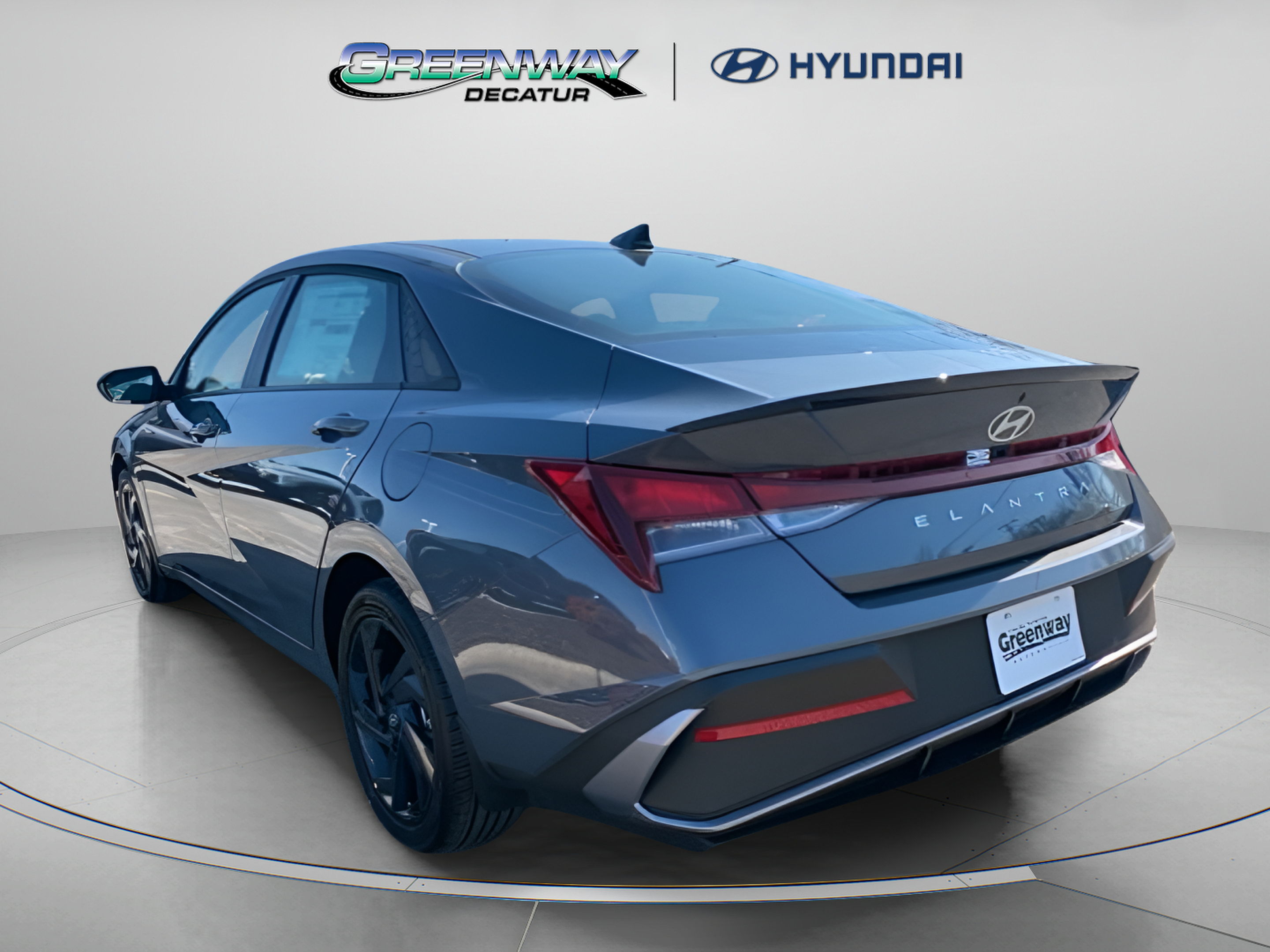 Used 2026 Hyundai Elantra Sport FWD image 5