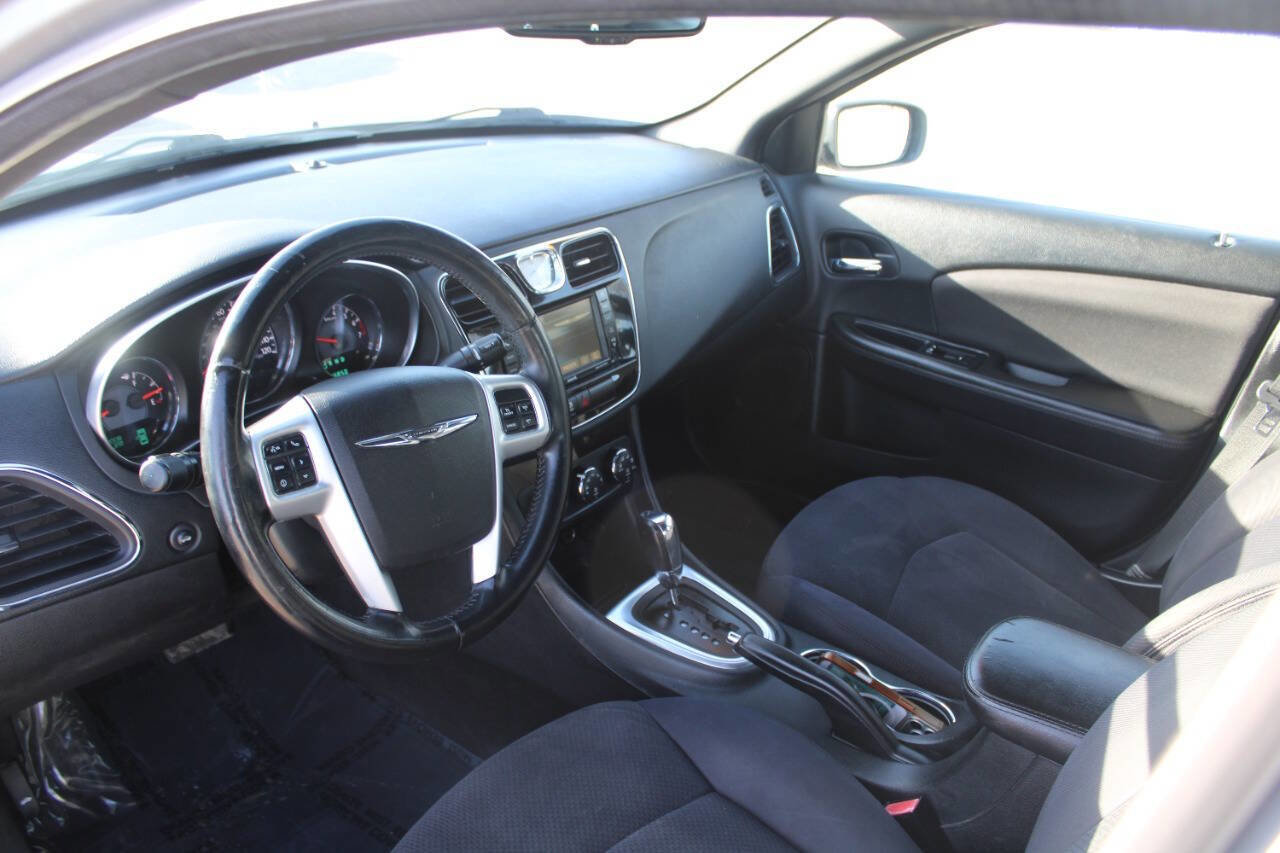 Used 2013 Chrysler 200 Touring w/ S Exterior Appearance Pkg image 20