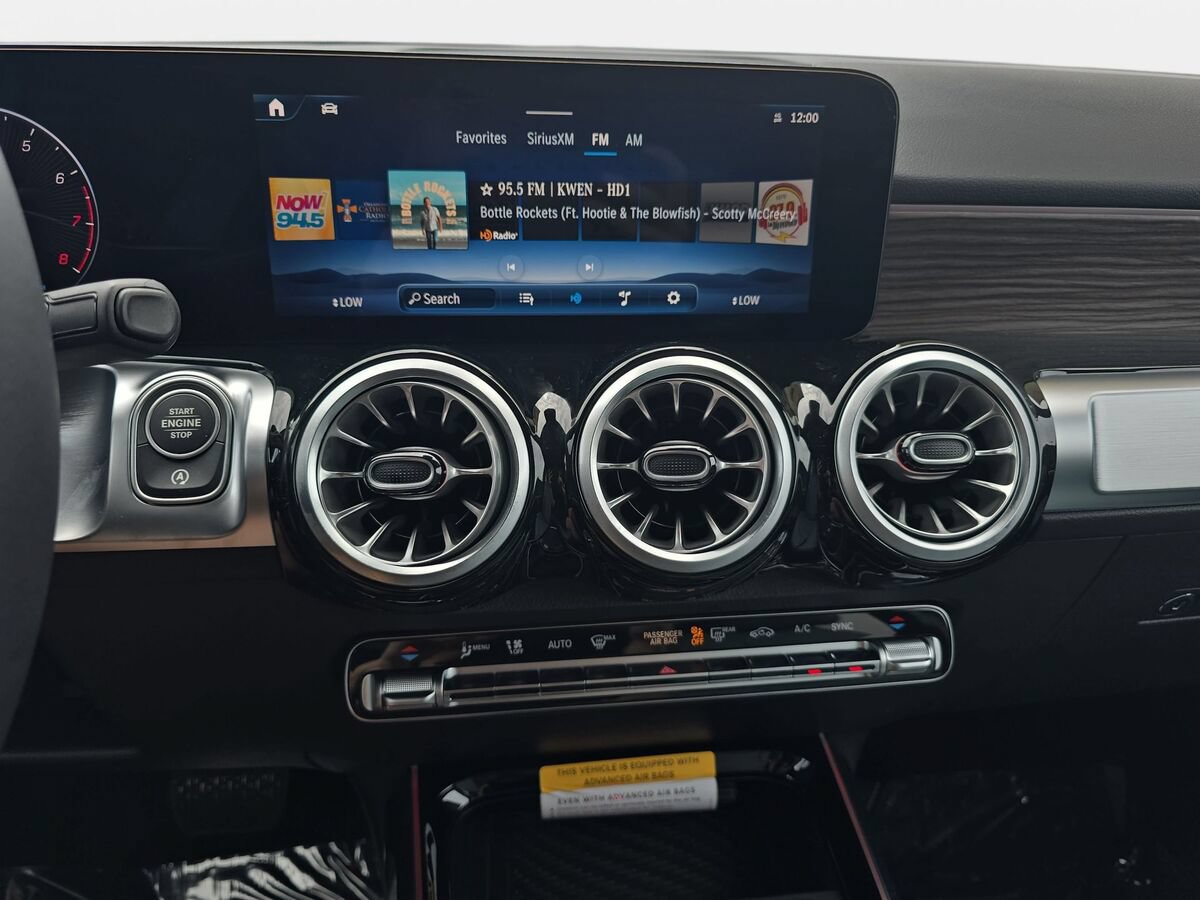 New 2026 Mercedes-Benz GLB 250 image 20