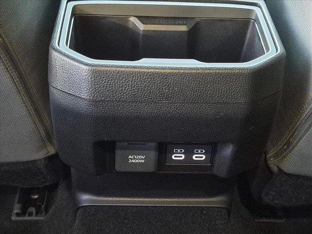 Certified 2025 Toyota Tacoma TRD Off-Road AWD/4WD image 17